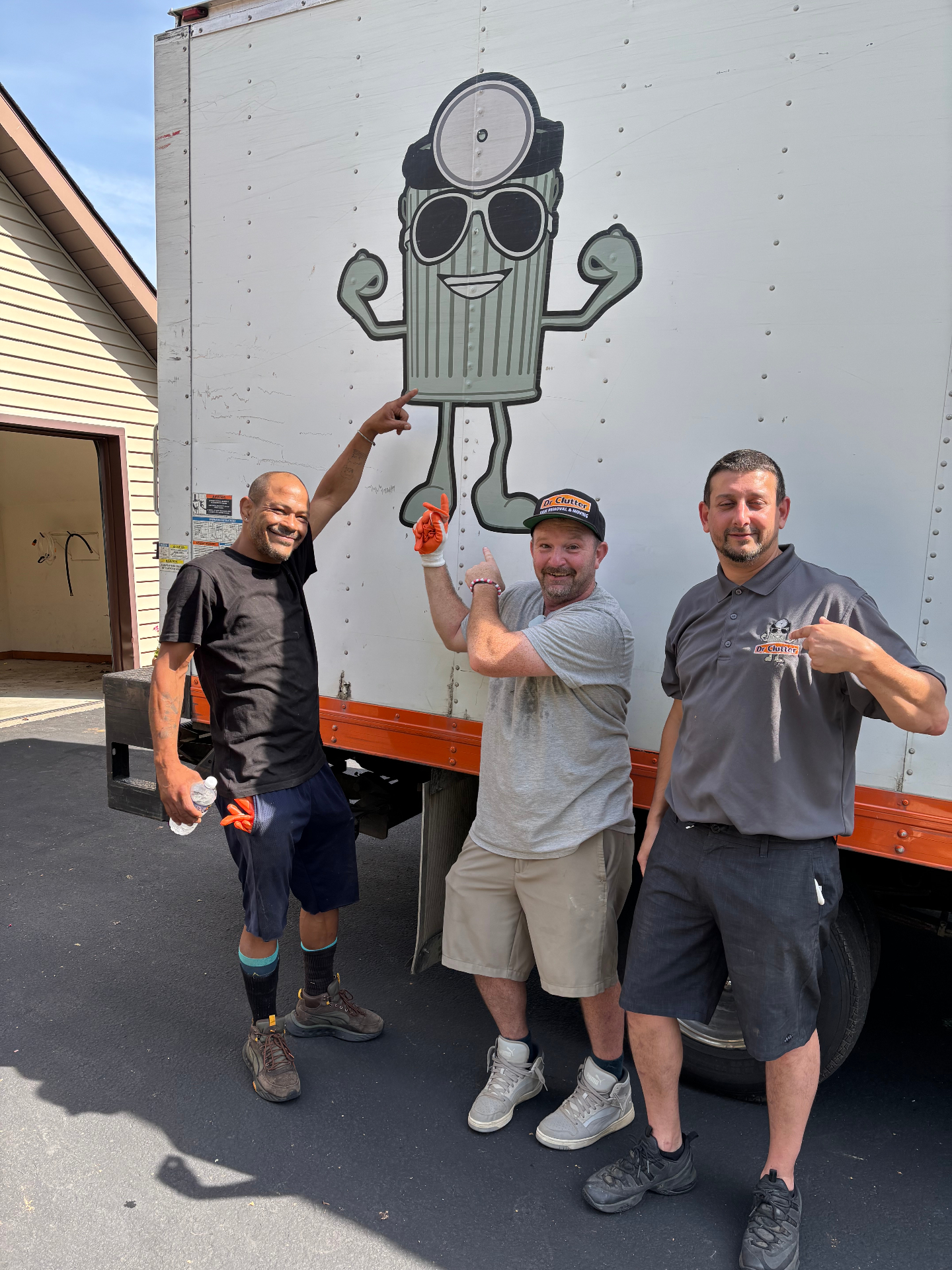 Dr Clutter junk removal team in Allentown, PA — photo 2